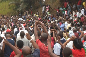 GABON: Elections du 17 décembre 2011: Les instances populaires du parti disent non à  la participation de l'UPG!