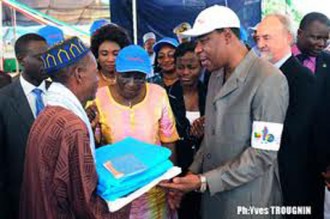 BENIN: Paludisme : Les moustiquaires imprégnées de Boni Yayi 