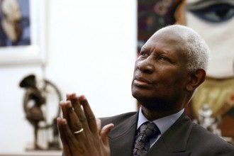 GUINÉE: Abou Diouf à  Conakry pour sauver le dialogue politique
