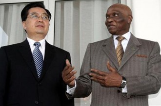 Entre la chine et le Sénégal, Wade recule