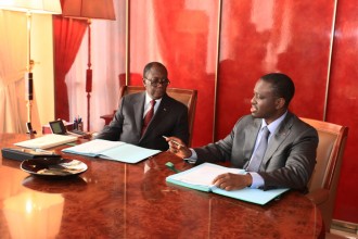 COTE D'IVOIRE: Alassane Ouattara garde pour l'heure Guillaume Soro 