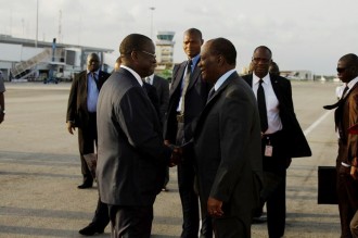 COTE D'IVOIRE : Ouattara rentre de France sans avoir réussi à  voir Hollande