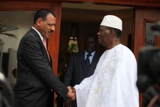 COTE D'IVOIRE - NIGER : Alassane Ouattara reçoit le ministre des affaires étrangères Mohamed Bazou