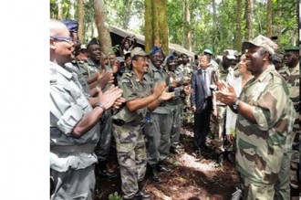 GABON : Libreville en Treillis Kaki !