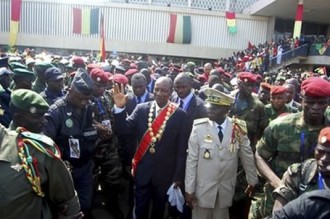 GUINEE: Alpha Condé: « Nous allons interdire désormais de facturer en devises étrangères»