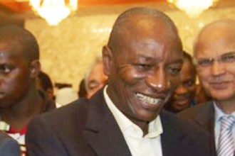 Accueil chaleureux pour Alpha Condé à  Dakar