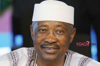 MALI: ATT va réviser la constitution du 25 janvier 1992