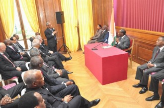 Côte d'Ivoire : A Paris Alassane raconte un conte de fée aux nouveaux nés ! 