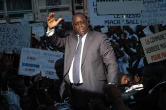 SENEGAL: Au congrès dÂ’investiture de lÂ’Apr, Macky Sall invite son grand-père Abdoulaye Wade à  aller se reposer!