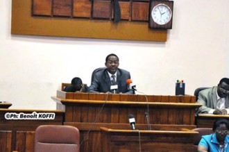 BENIN: Les députés veulent réviser la constitution