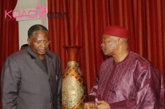 MALI: Uranium de Faléa : lÂ’Eurodéputé Eva Joly et le limogeage du PM Modibo Sidibé 