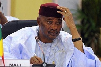 MALI : Réfugié au Sénégal : ATT pourrait faire lÂ’objet de poursuites judiciaires !