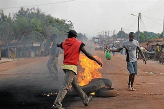 La liste du gouvernement est bouclée, pas la CEI