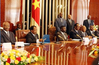 INCROYABLE MAIS VRAI : Au Cameroun on réunit le conseil des ministres une fois par an !