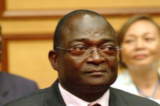 Le nouveau Premier Ministre gabonais Paul Biyoghe Mba, dévoile son gouvernement