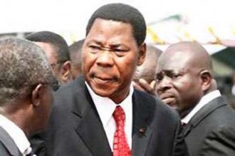 BENIN: Boni Yayi renvoie tous ses conseillers et chargé de missions, des béninois apprécient 