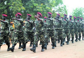 BURKINA: Mutinerie dans la garnison de l'ESt