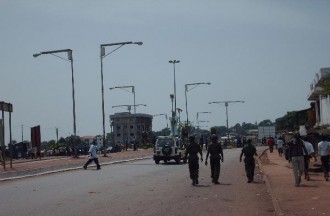 La tension est vive à  Conakry