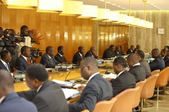 COTE D'IVOIRE: Communiqué du conseil des ministres du 15 février 2012