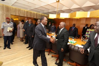 COTE D'IVOIRE : Communique du conseil des ministres du 11 juillet  2012