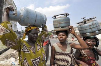 GUERRE CI: Manque de vivres, coupures d'eau... Abidjan au bord d'une catastrophe alimentaire