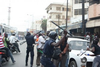 Le peuple Sénégalais lÂ’emporte sur Me Wade : le projet de loi retiré immédiatement.