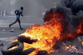 Scènes de pillage à  Dakar: La capitale proche de lÂ’état dÂ’urgence 