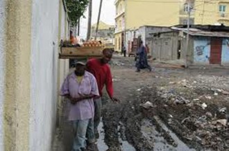 TRIBUNE: FESMAN 2010 - Quand on habite une ville aussi sale que Dakar, on n'invite personne !