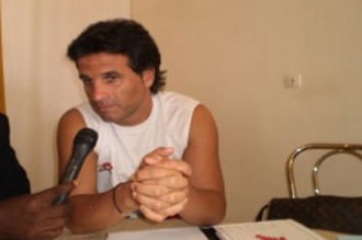 Etalons: Duarte en larmes demande pardon