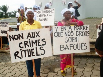 TRIBUNE GABON: Appel à  manifestation des femmes contre la dictature 