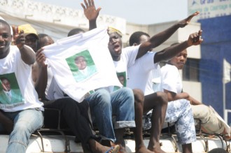 Faure contraint au mutisme