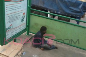 COTE D'IVOIRE: Un fou attaque une femme et piétine son bébé de 6 mois ! 