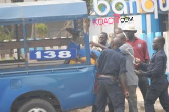 Le Frac fustige la stratégie de terreur du pouvoir