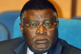 GABON : Gaston Mayila: outside or outsider ?
