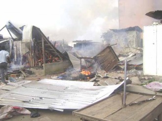 COTE D'IVOIRE : Un marché de Daloa prend feu
