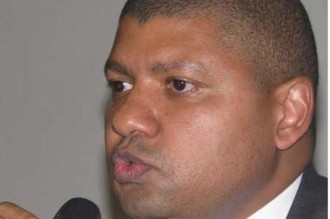 CI: Jean Louis Billon plaide pour une indemnisation des entreprises sinistrées