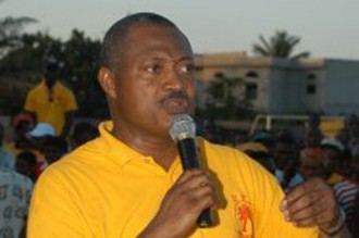 Jean-Pierre Fabre enfile le manteau du rassembleur, Yamgnane dénonce une pression militaire