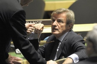 Kouchner : «La France ne peut plus travailler avec Dadis»