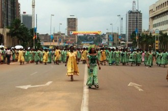 CAMEROUN: Le pagne du 8 mars, objet de grève dans un hôpital