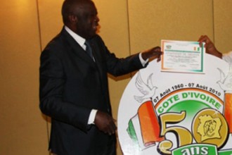 A quoi bon feter le cinquantenaire le ventre creux les ivoiriens veulent plutot les éléctions