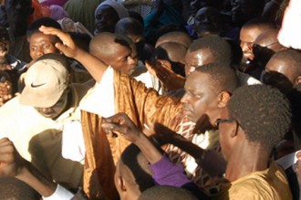 Vive polémique autour du parti de Macky Sall