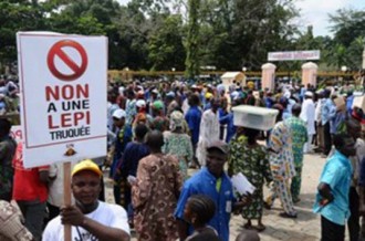Lépi tronquée: Plus de 100.000 citoyens dans les rues de Cotonou