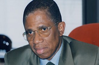 Exclu : Manifestations devant les locaux de la Sodeci à  Yopougon