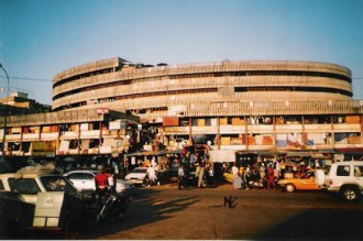 Yaoundé : Les forces de l'ordre envahissent le marché central