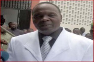 Le ministre François Abiola dépouillé de son portable et de 300.000 F