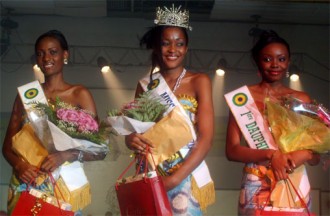 TRIBUNE GABON: Comprendre les fondements et ou les égarements politiques de certains gabonais.