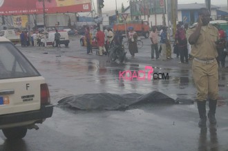 COTE D'IVOIRE: Un chauffeur de taxi écrase 5 enfants à  Attécoubé ! 