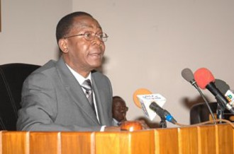 Benin: Législatives: Ernest Adjovi met en garde la CENA, le cortège de Mathurin Nago attaqué 