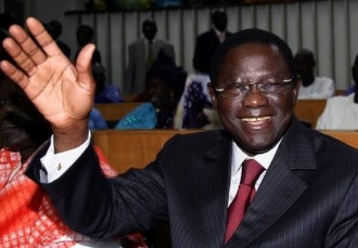 Ballet des politiques au Palais