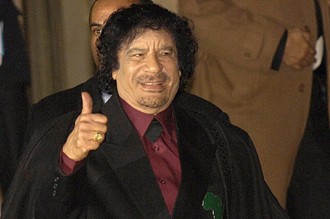 CAMEROUN : Un partisan de Kadhafi menace de se suicider